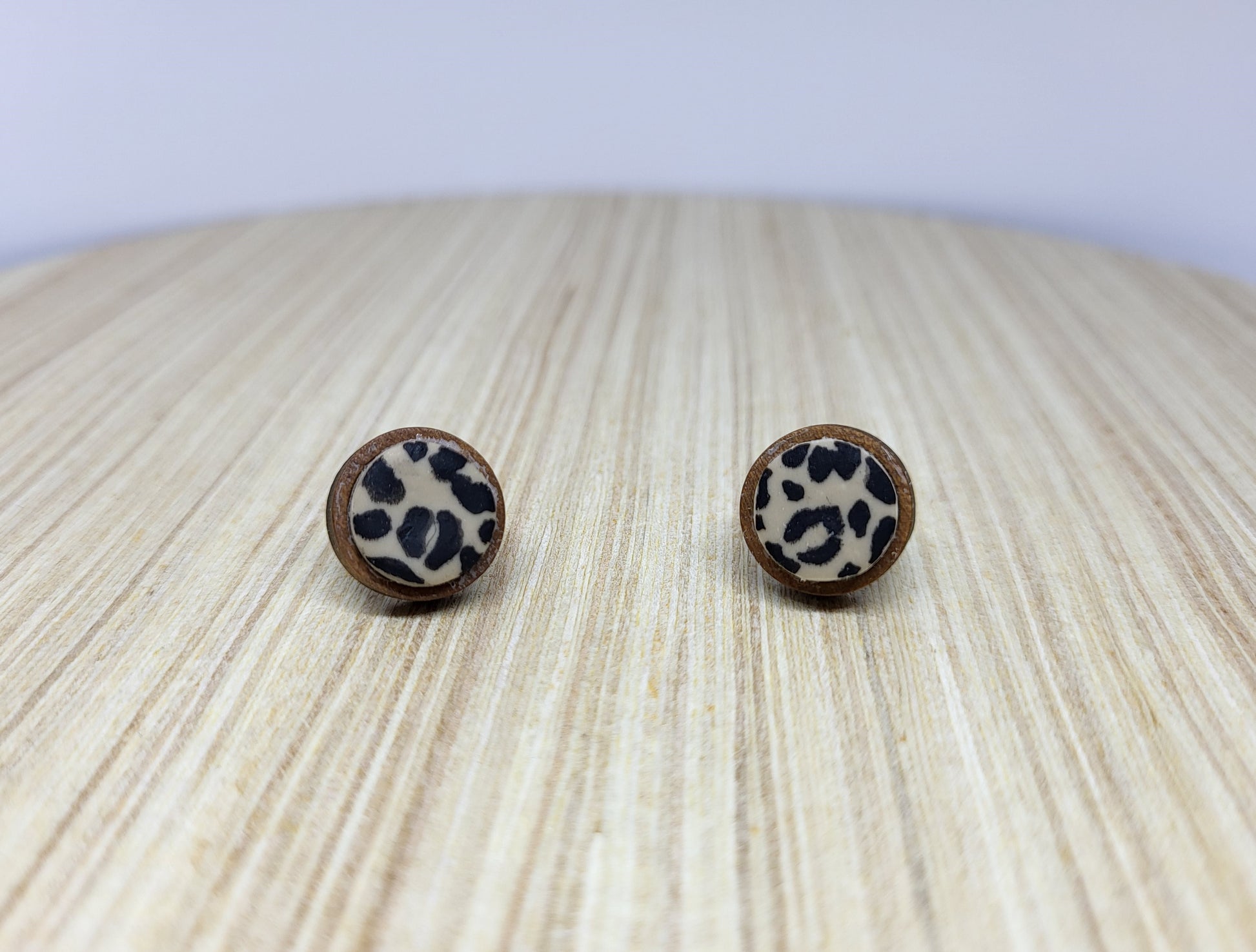 Leopard Wood Frame Studs