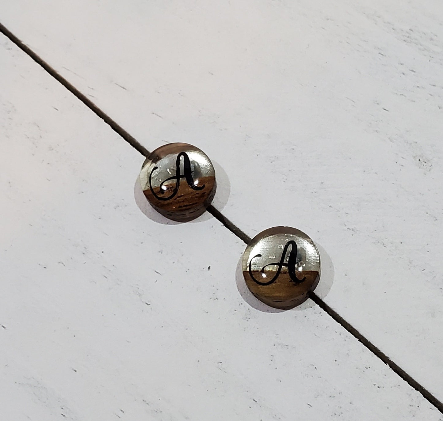 Wood & Resin Studs