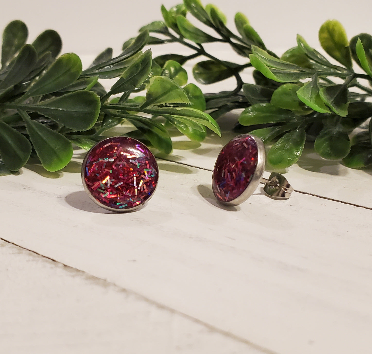 Sassy Studs (12mm)- Fuschia Confetti