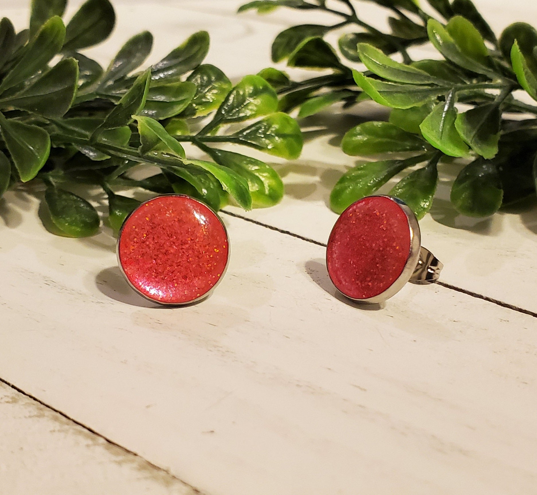 Sassy Studs (12mm)- Hot Pink
