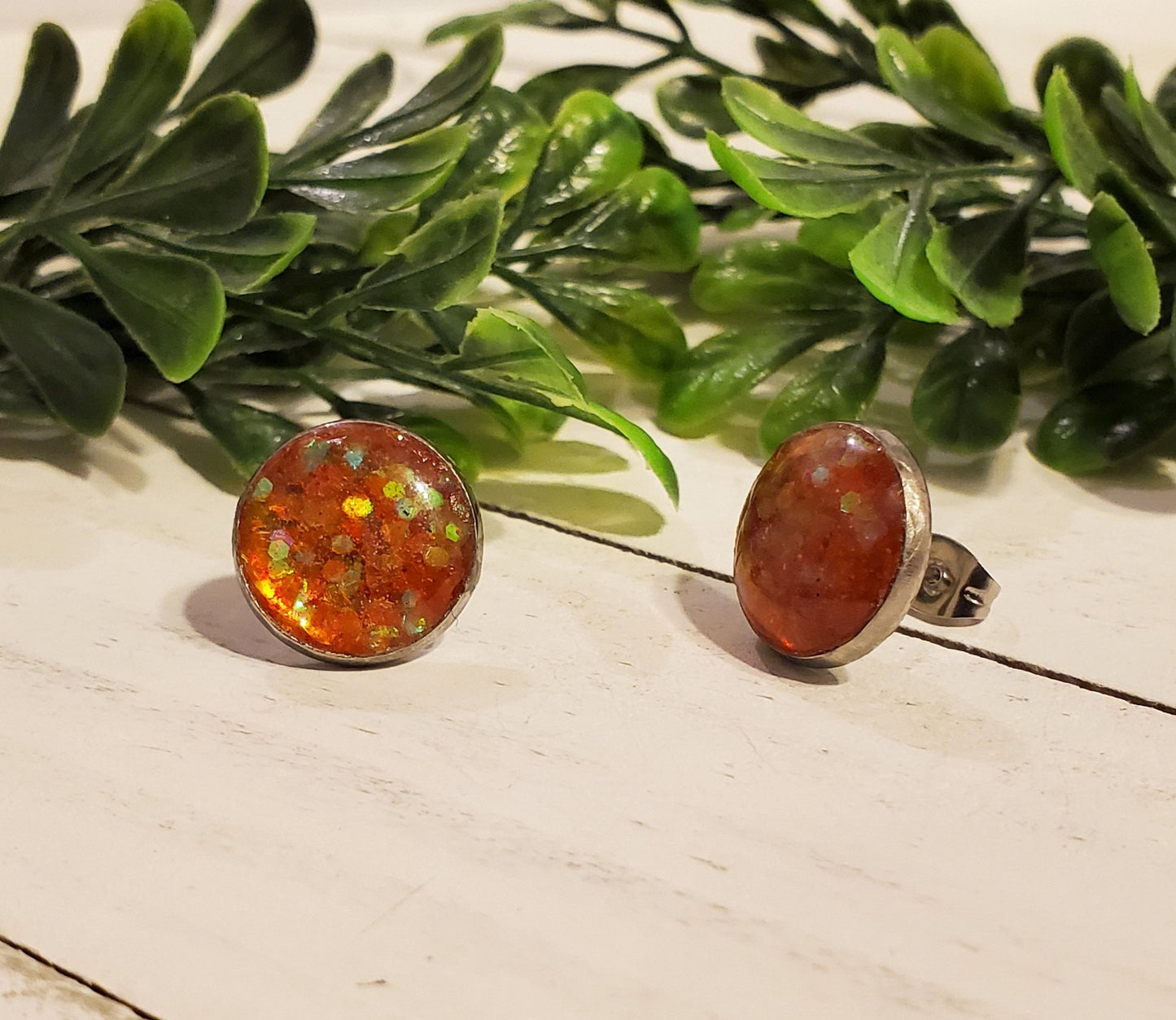 Sassy Studs (12mm)- Orange Glitter